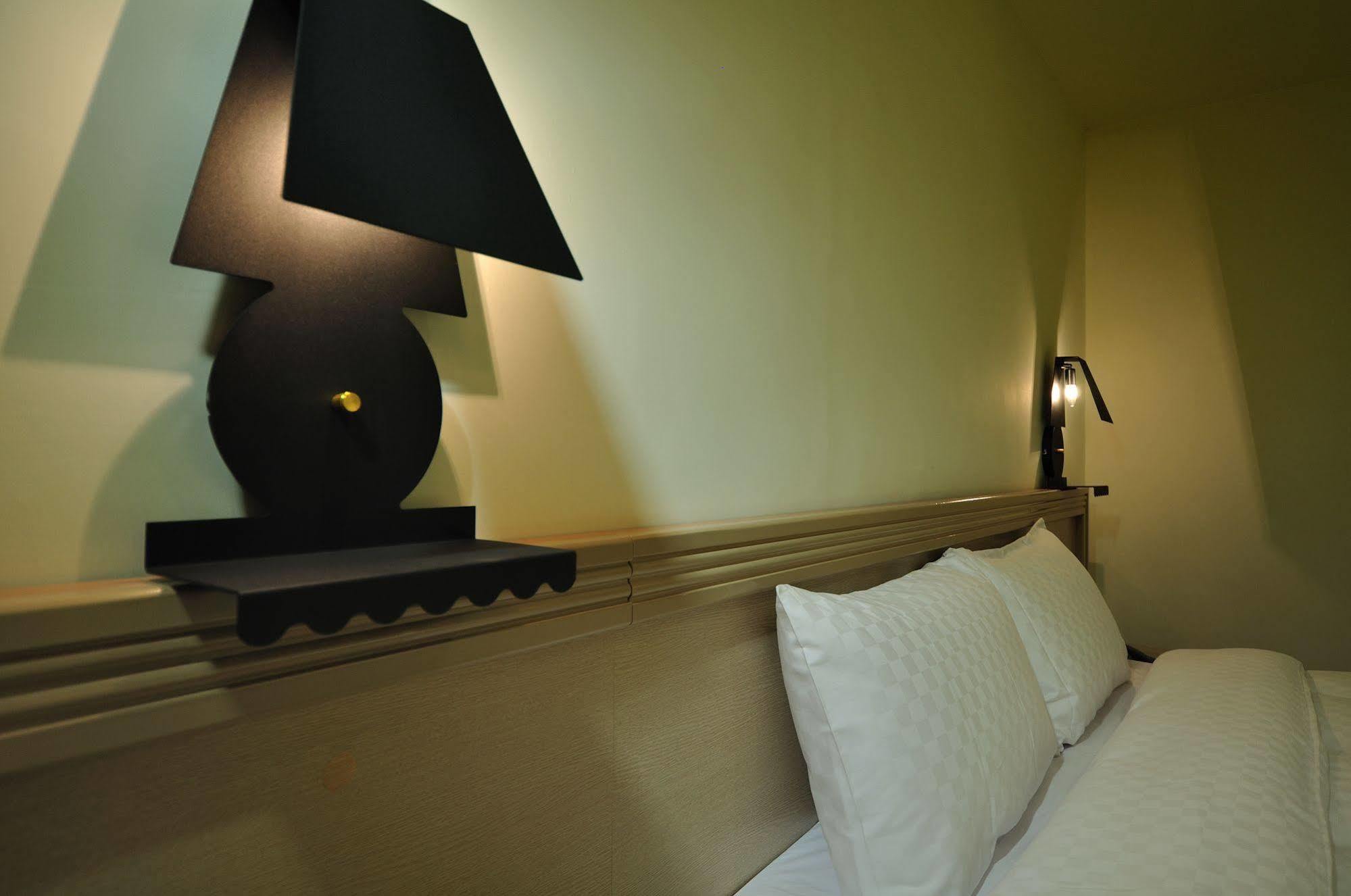 Bravo Hotel Taichung Exterior photo